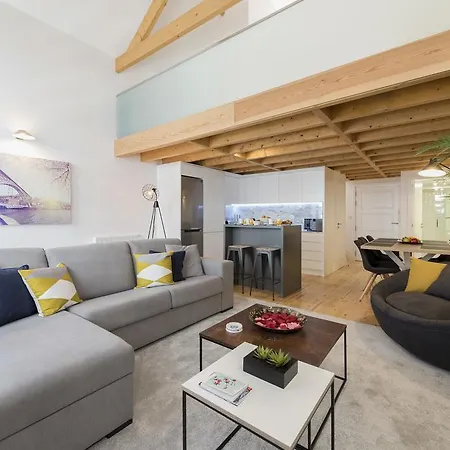 Апартаменты Lovelystay-modern Loft Center