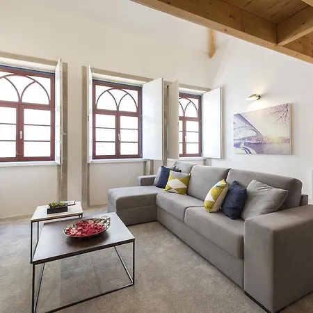 Lovelystay-modern Loft Center * Порту