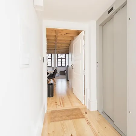 Lovelystay-modern Loft Center Lejlighed Porto