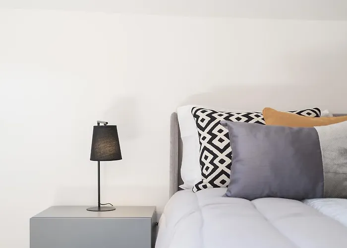 Lovelystay-modern Loft Center Appartement Porto