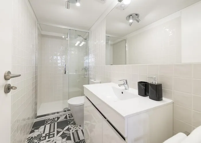 Lovelystay-modern Loft Center Appartement Porto