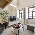 Lovelystay-modern Loft Center *