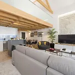 Lovelystay-modern Loft Center Daire *
