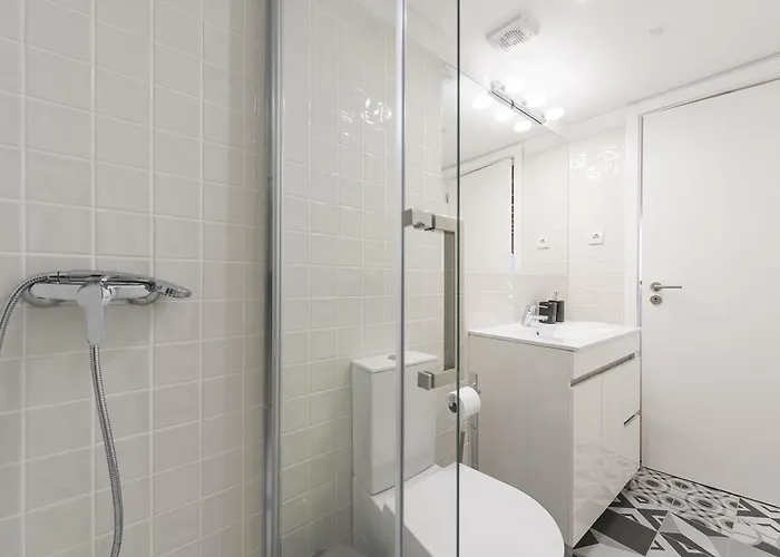 Lovelystay-modern Loft Center *