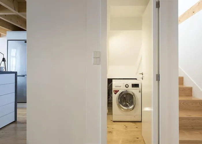 Lovelystay-modern Loft Center *